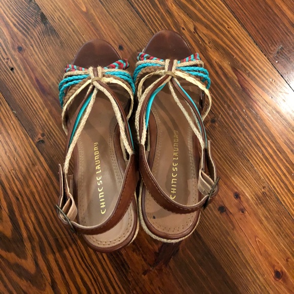 Chinese Laundry wedge heel - Picture 2 of 4